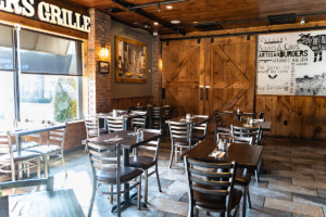 Karvers Grille Interior - Wall Wrap Design