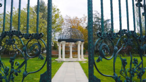 The Inn at New Hyde Park - Gates
