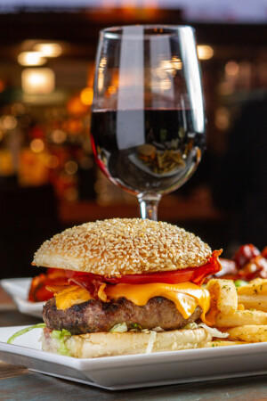Burger & Wine